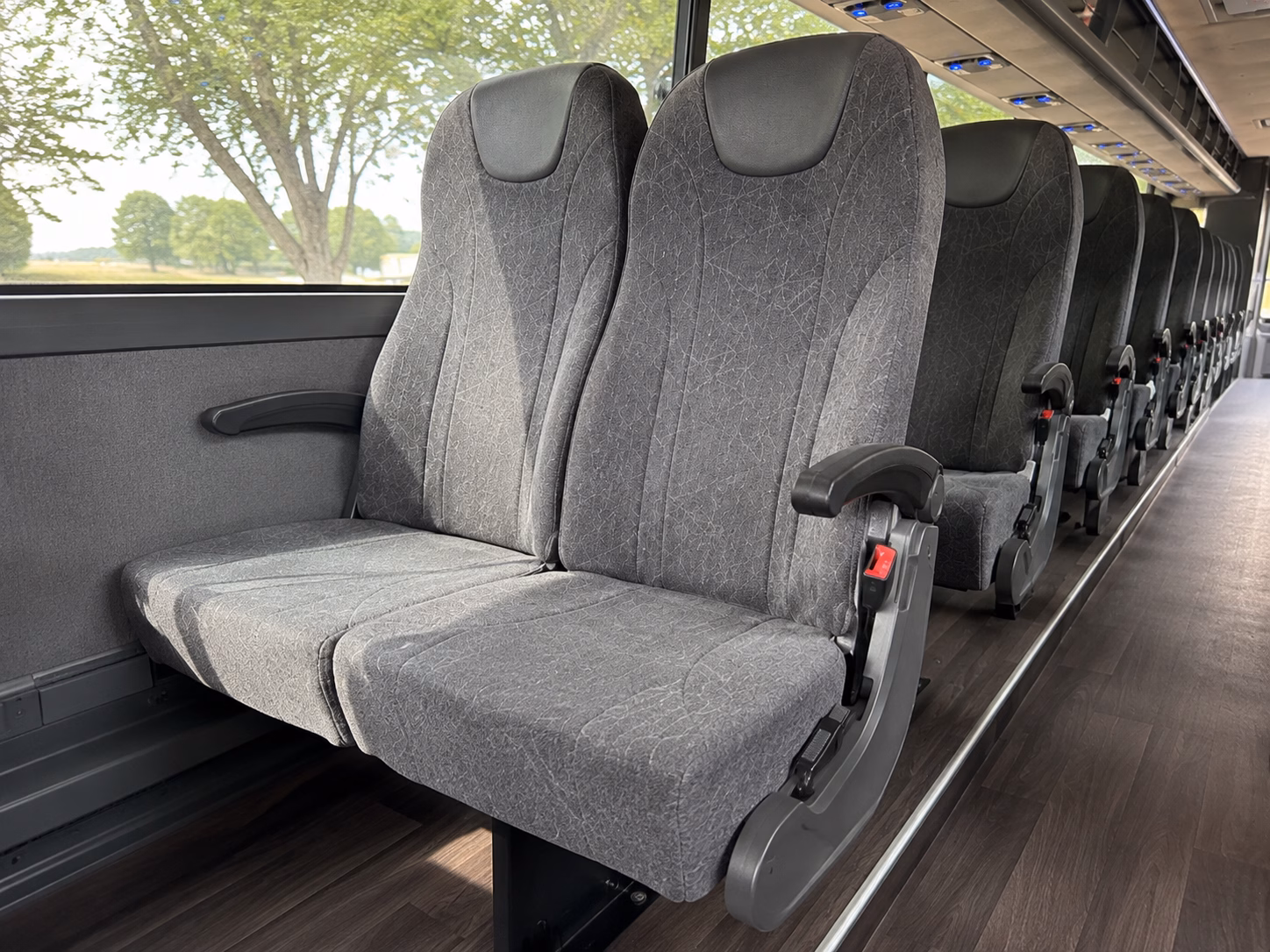oakland airport transportation onboard seating