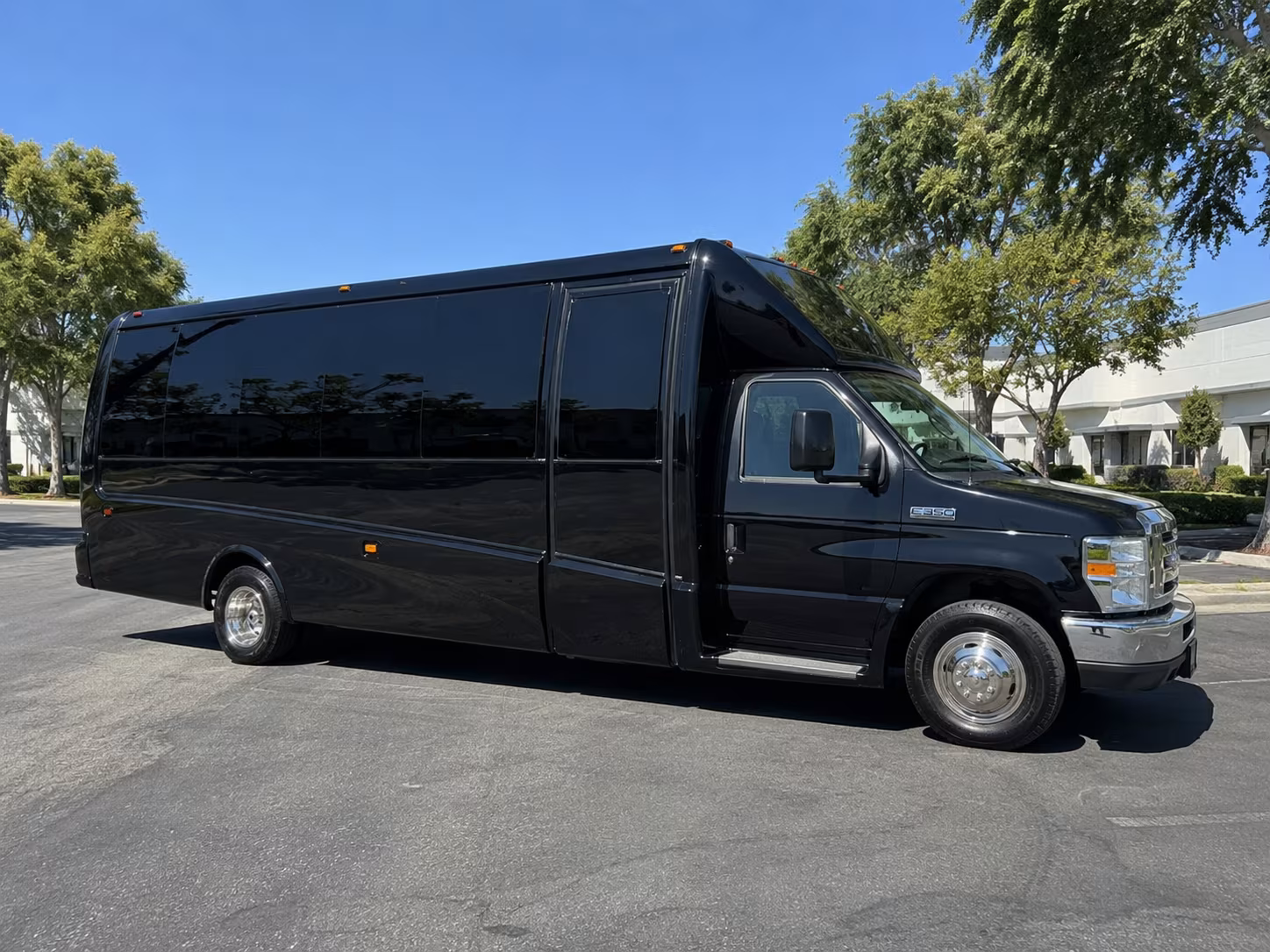 oakland prom party bus rental